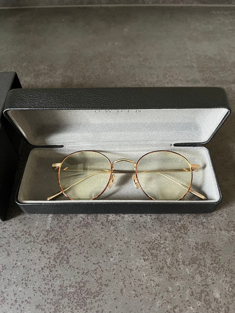 「OWDEN 」BERLIN 石原さとみさん / 神崎恵さん着用 メガネ