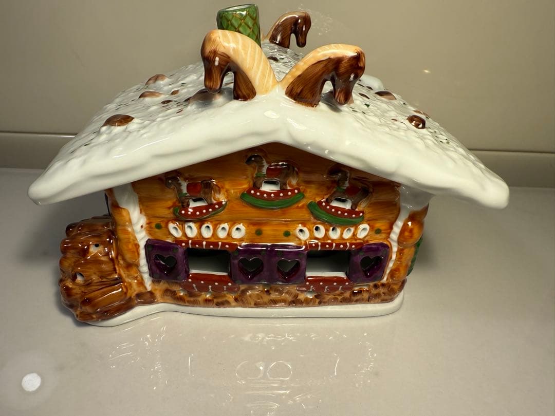 ビレロイ&ボッホ ジンジャーブレッドライトハウス 陶器製