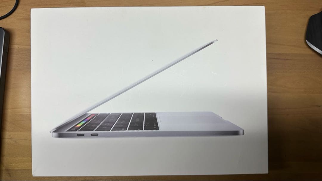 Apple MacBook Pro 2019 シルバー 8gb 512gb