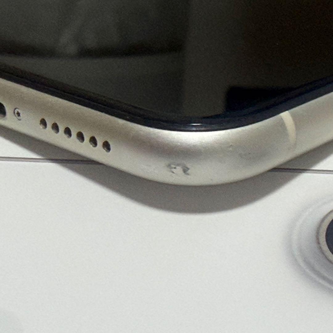 iPhone 11 ホワイト 本体 128GB