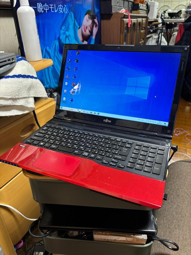 富士通ノートパソコン　LIFEBOOK　AH45/K(使用済）60