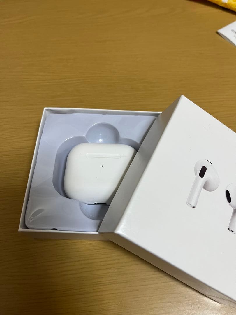 AirPods本体 ホワイト 充電ケーブルなし