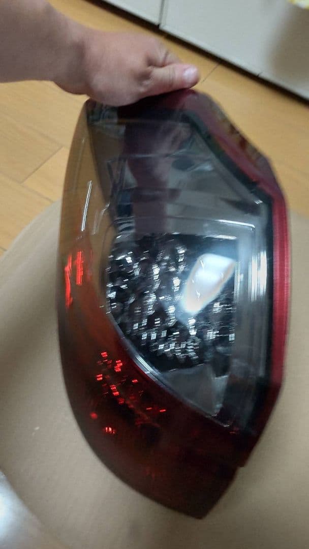 BP5レガシィワゴン.DKI .フルLEDレッドスモークテールランプ.ジャンク品
