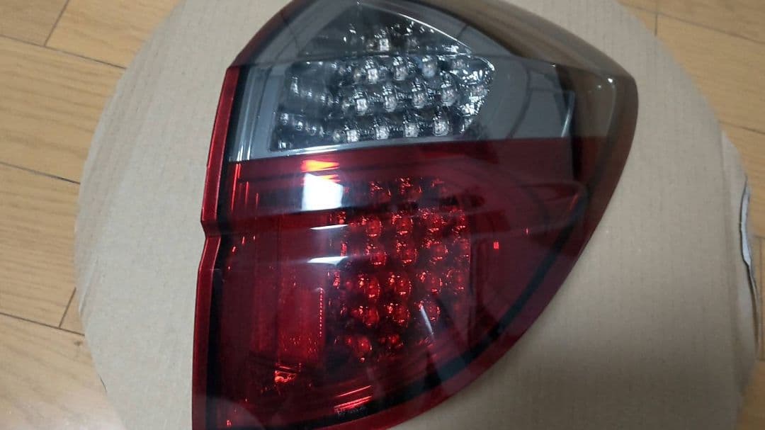 BP5レガシィワゴン.DKI .フルLEDレッドスモークテールランプ.ジャンク品