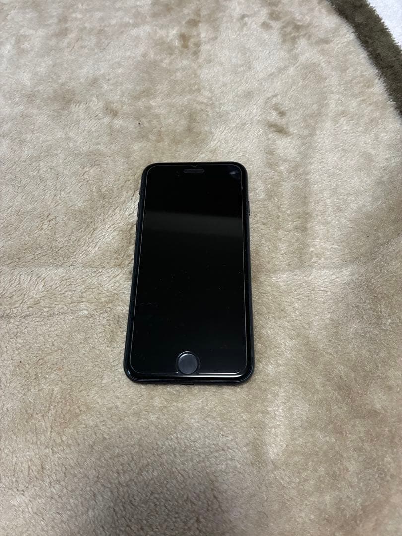 Apple iPhone SE3 ブラック 本体