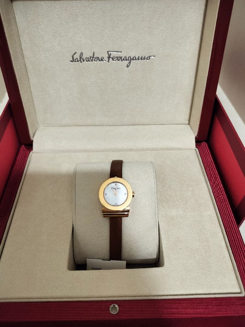 腕時計 フェラガモ ガンチーニ Salvatore Ferragamo