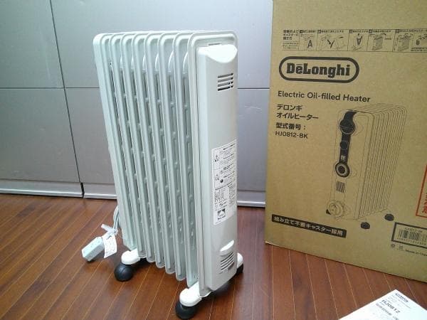 新品同様●デロンギ オイルヒーター HJ0812