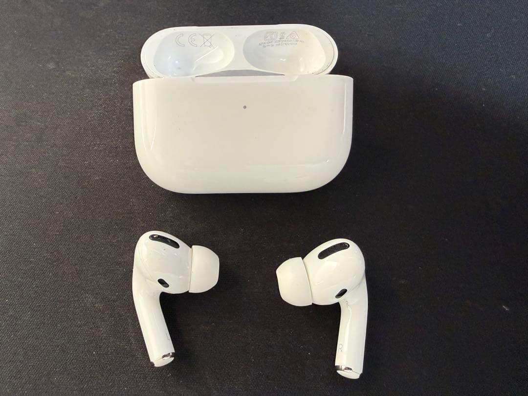 AirPods Pro 2本体 充電ケース付き