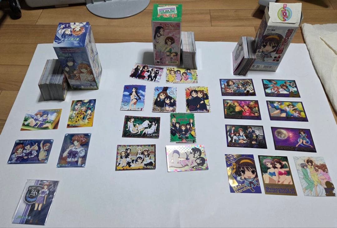 ○けいおん！涼宮ハルヒの憂鬱などトレーディングカードセット(542枚)おまけ付き