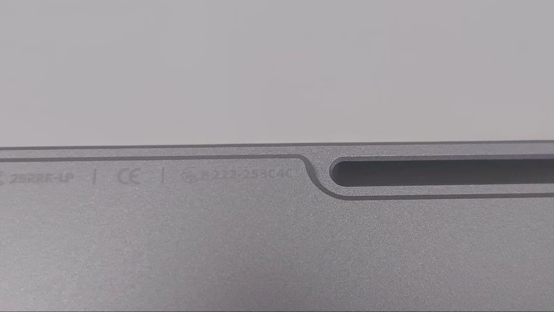 【ケース付】Cornix LP 分割無線キーボード｜VIAL対応｜技適｜シルバー