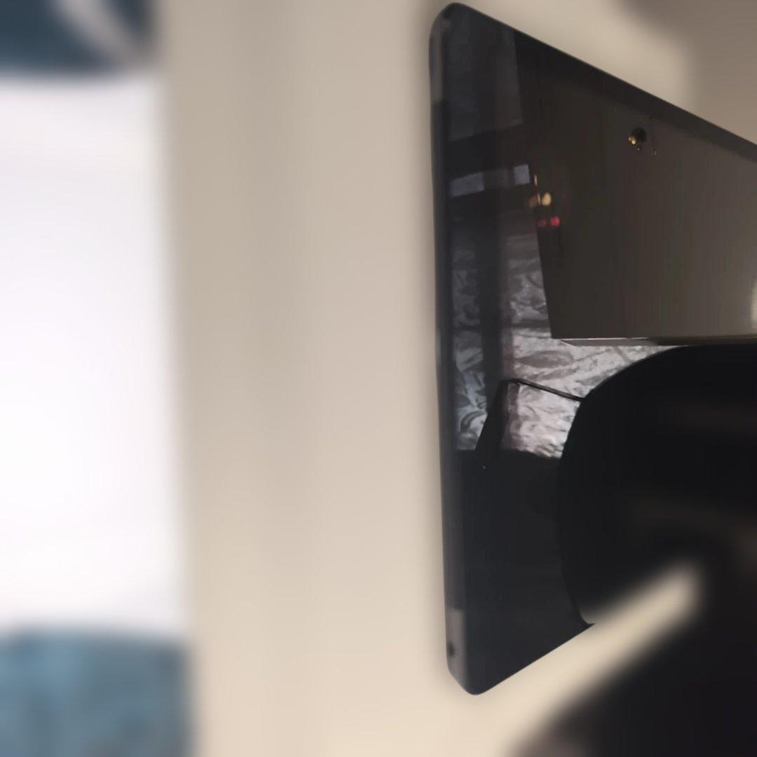 d*n様 iPad 第8世代 32GB セルラーモデル 32GBスペースグレイ