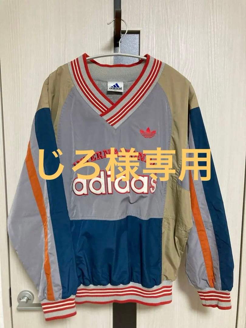 adidas ナイロンニットMサイズ