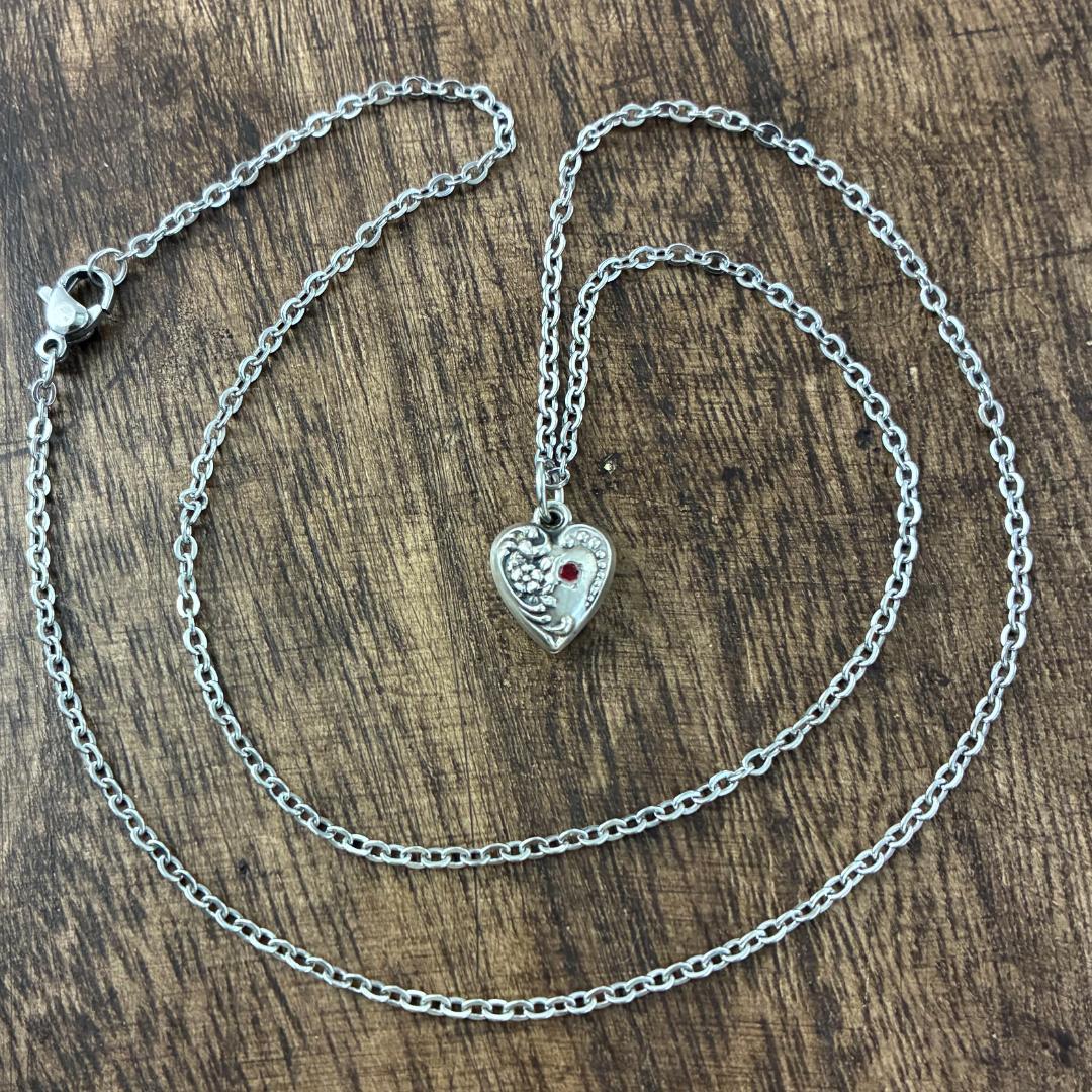 スウィートハートジュエリー勿忘草 レッドストーン シルバーヴィンテージネックレス