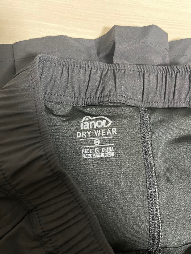 美品 ranor ラナー ランニングプリーツスカート S ブラック トレラン