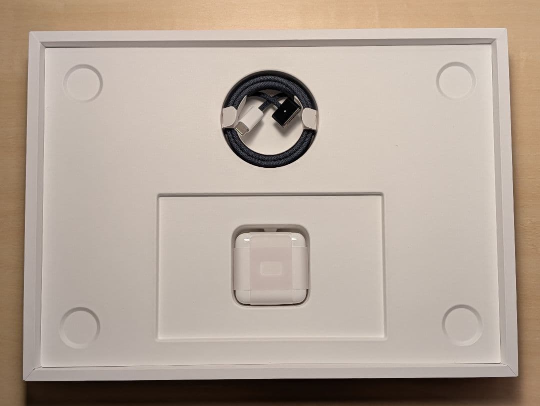 13インチMacBook Air（M4） - ミッドナイト