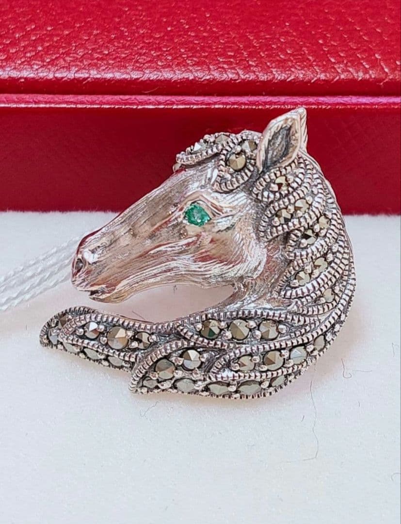 未使用品 碌山 馬 エメラルド シルバー ピンブローチ