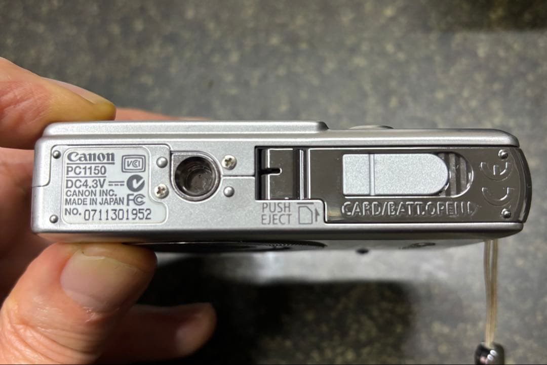 CanonキャノンIXY DIGITALコンパクトカメラ取説・充電器・SDカード