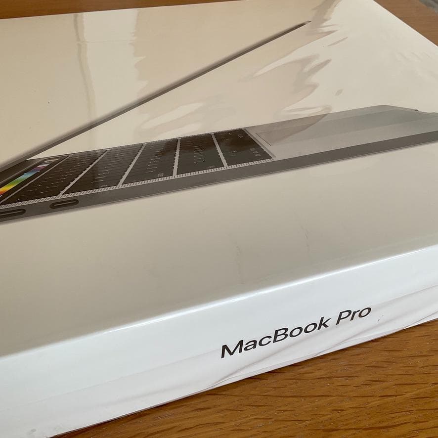 Apple MacBook Pro 13インチ 16GB/1TB/3.3GHz