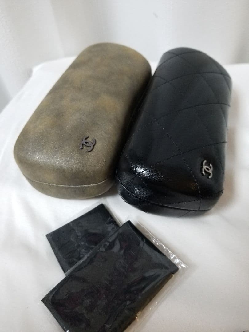 新品未使用 美品 革シャネルサングラスケース２点セット付属品ブラックココマーク