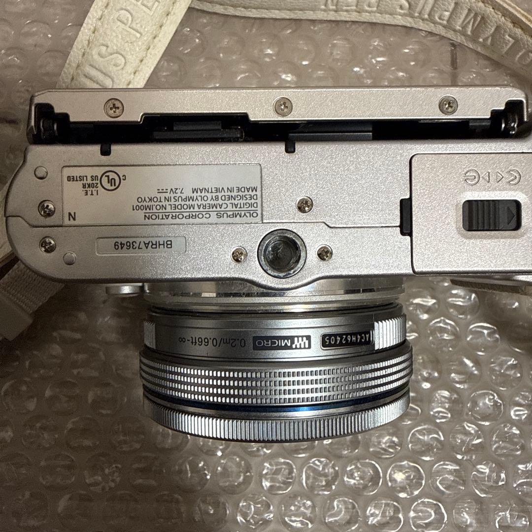 ミラーレス一眼カメラ　OLYMPUS E-PL8