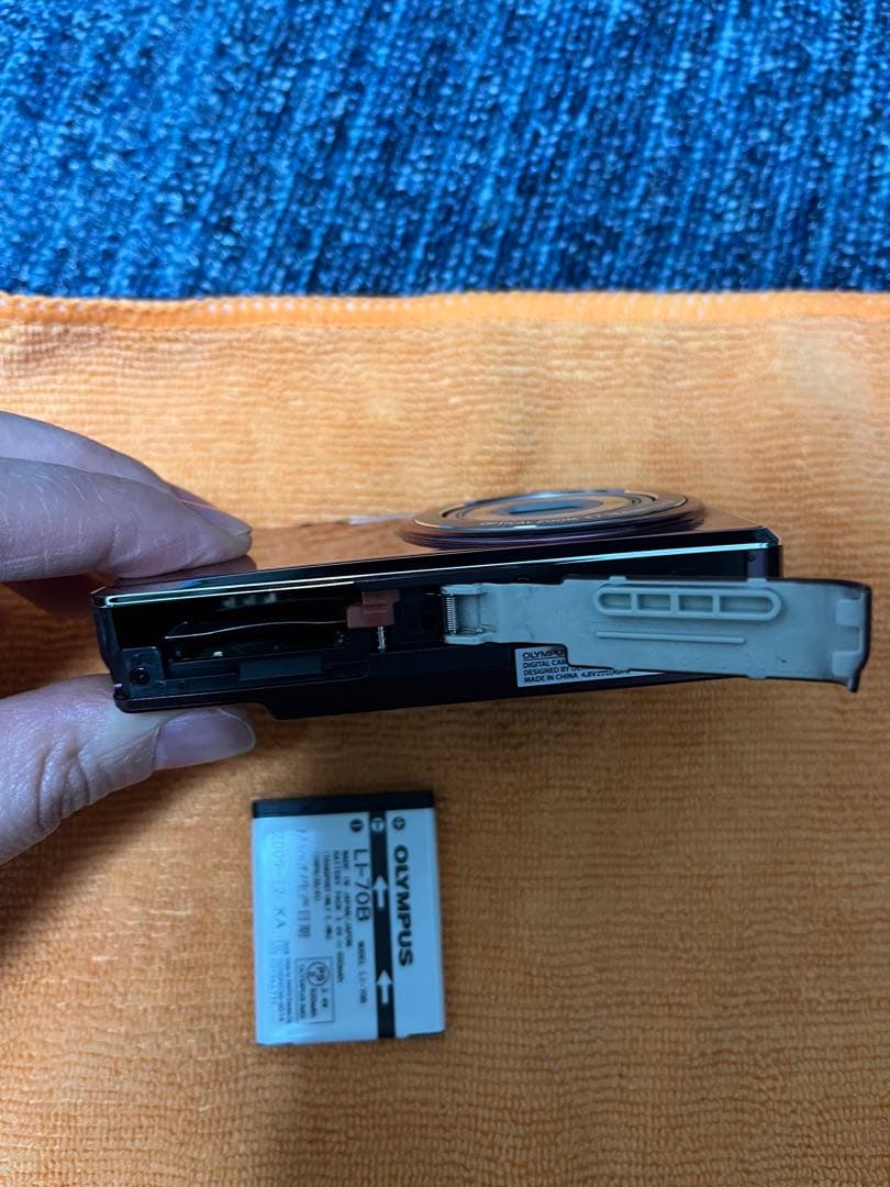 OLYMPUS オリンパス FE-4020 ピンク コンパクトデジタルカメラ