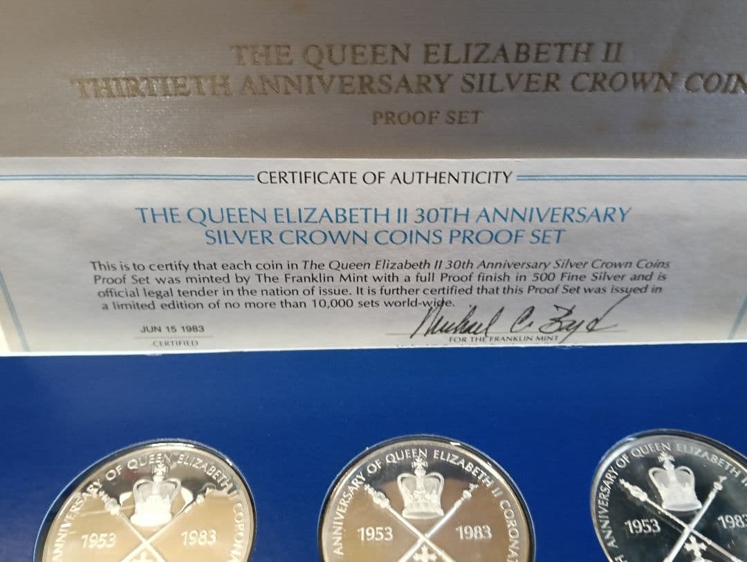 【超掘り出し物！】☆エリザベス女王戴記念クラウンプルーフ銀貨セット総重量163ｇ
