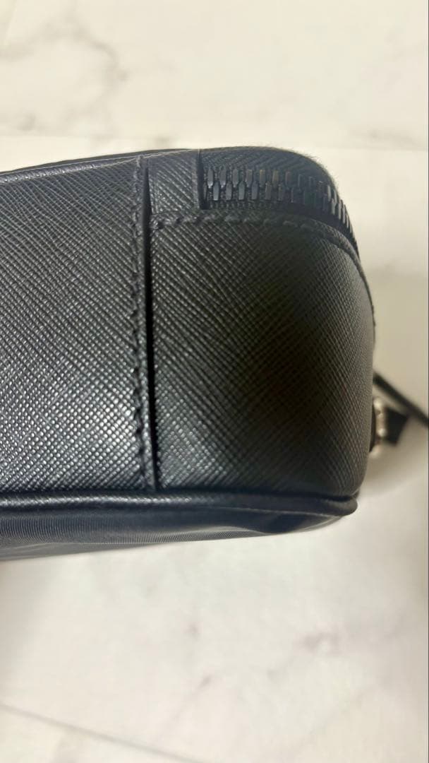 PRADA プラダ ブラック ショルダーバッグ バッグ 美品 男女兼用