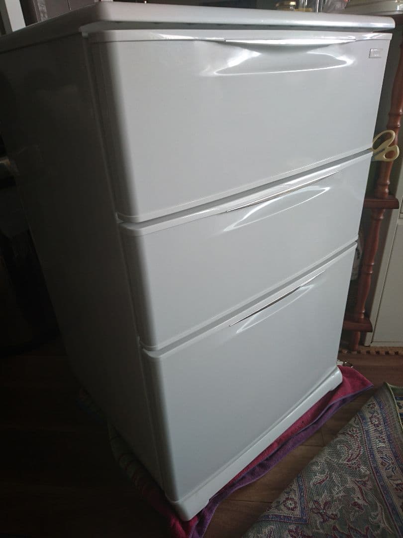 ノンフロン冷蔵冷凍庫 3ドア2017年製