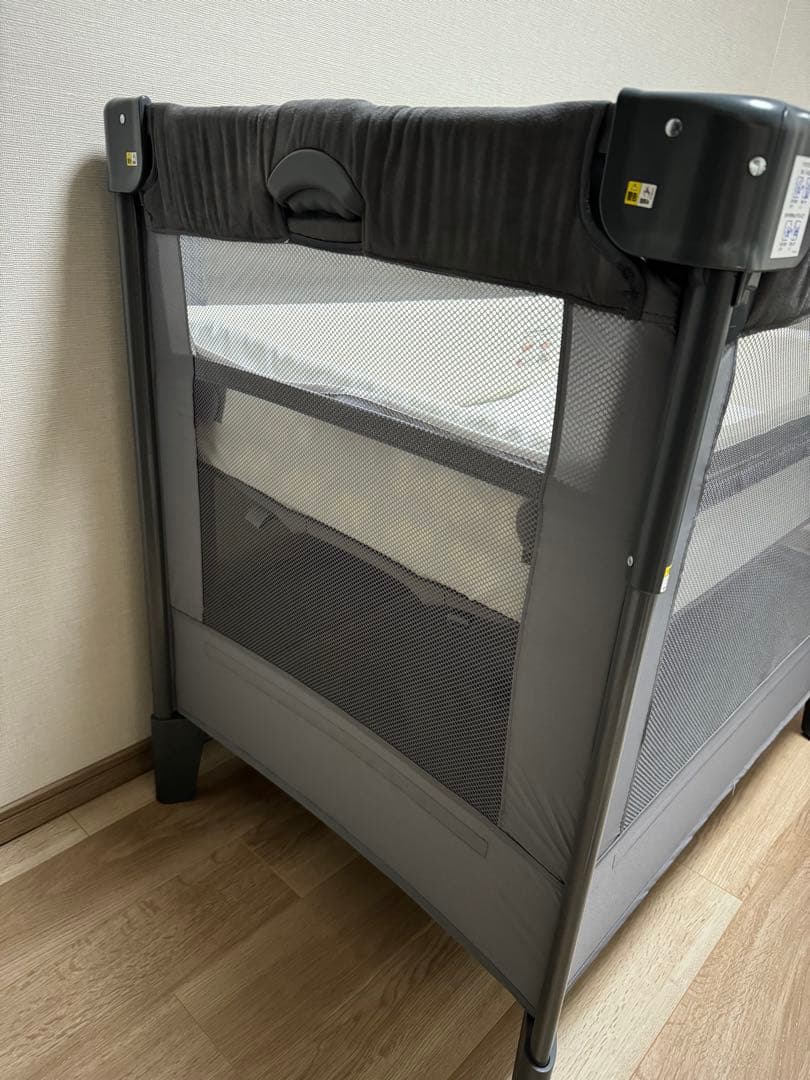 Apricaアップリカ ココネルエアー ベビーベッド グレー