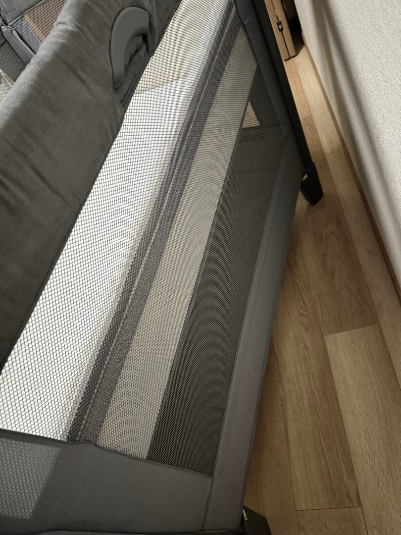 Apricaアップリカ ココネルエアー ベビーベッド グレー