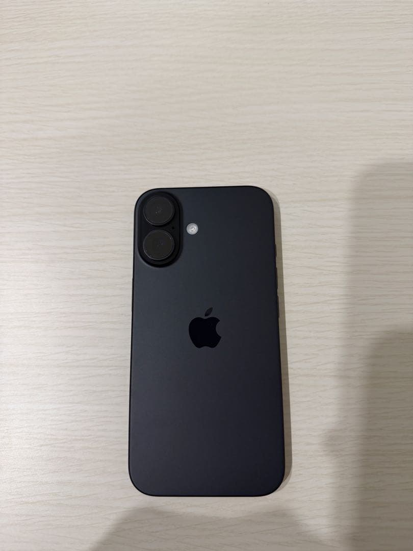 iPhone 16 ブラック 256GB