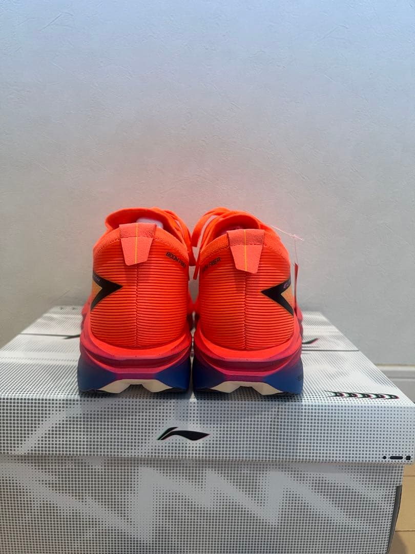 並行輸入品　即日発送LI-NING FEIDIAN 5 ELITE 26.5cm
