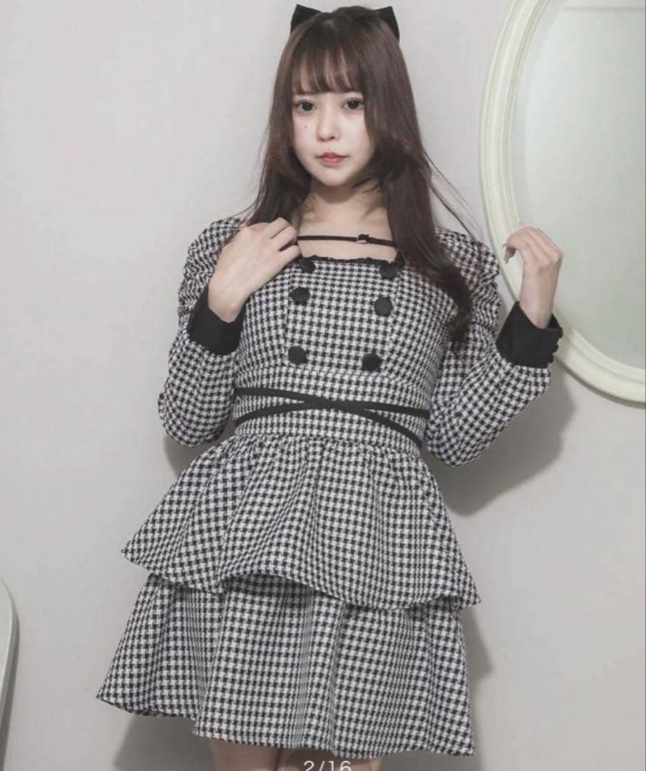 pium クロスベルトティアードワンピース