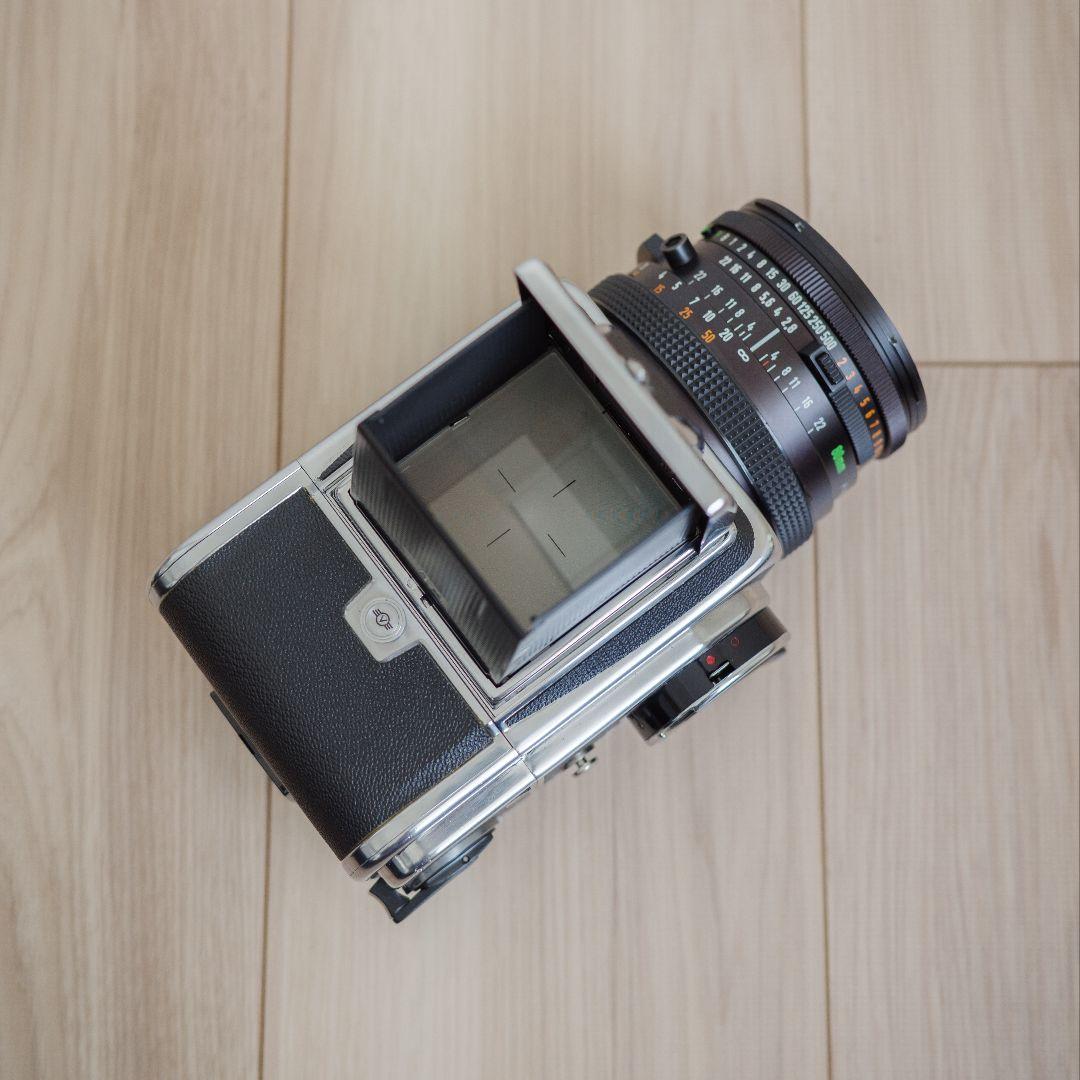 フィルムカメラ 500C/M + Planar T* CF 80mm F2.8