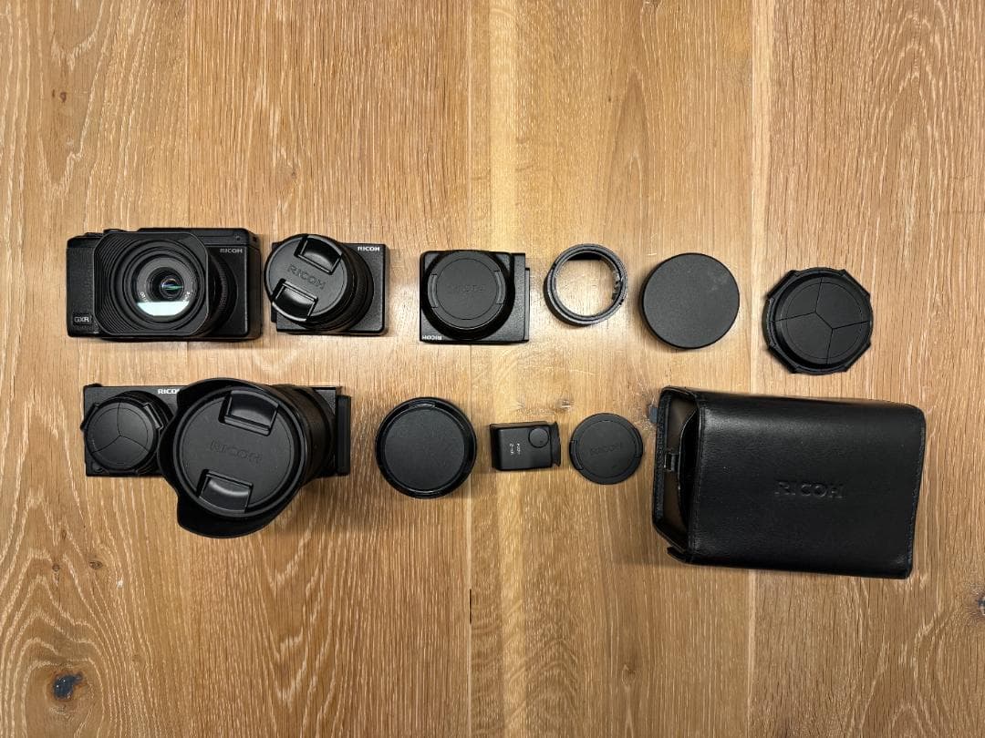 Ricoh GXR 本体＋レンズユニット4種＋VF-2＋純正アクセサリーセット