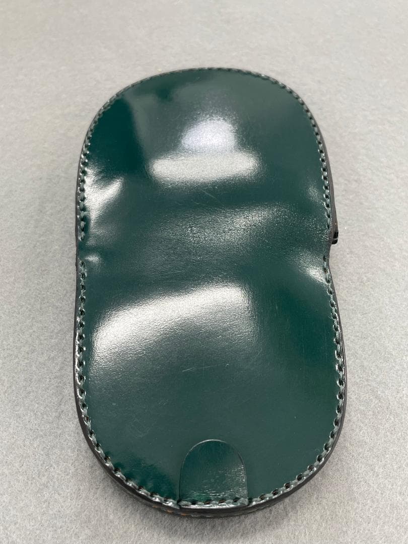 【未使用】ケース　コードバン　馬蹄形　小銭入れ　ダークグリーン