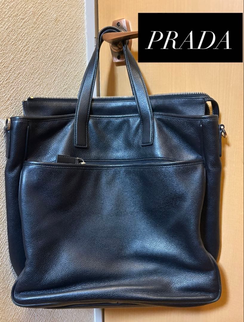 ⭐️最終お値下げしました⭐️PRADA⭐️ 黒 レザー ビジネストートバッグ　三角ロゴ