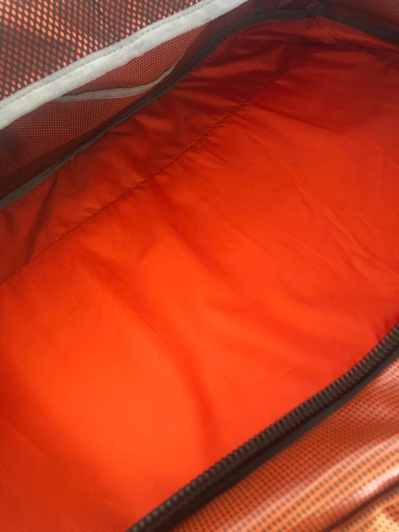 patagonia 防水ボストンバッグ オレンジ　70L