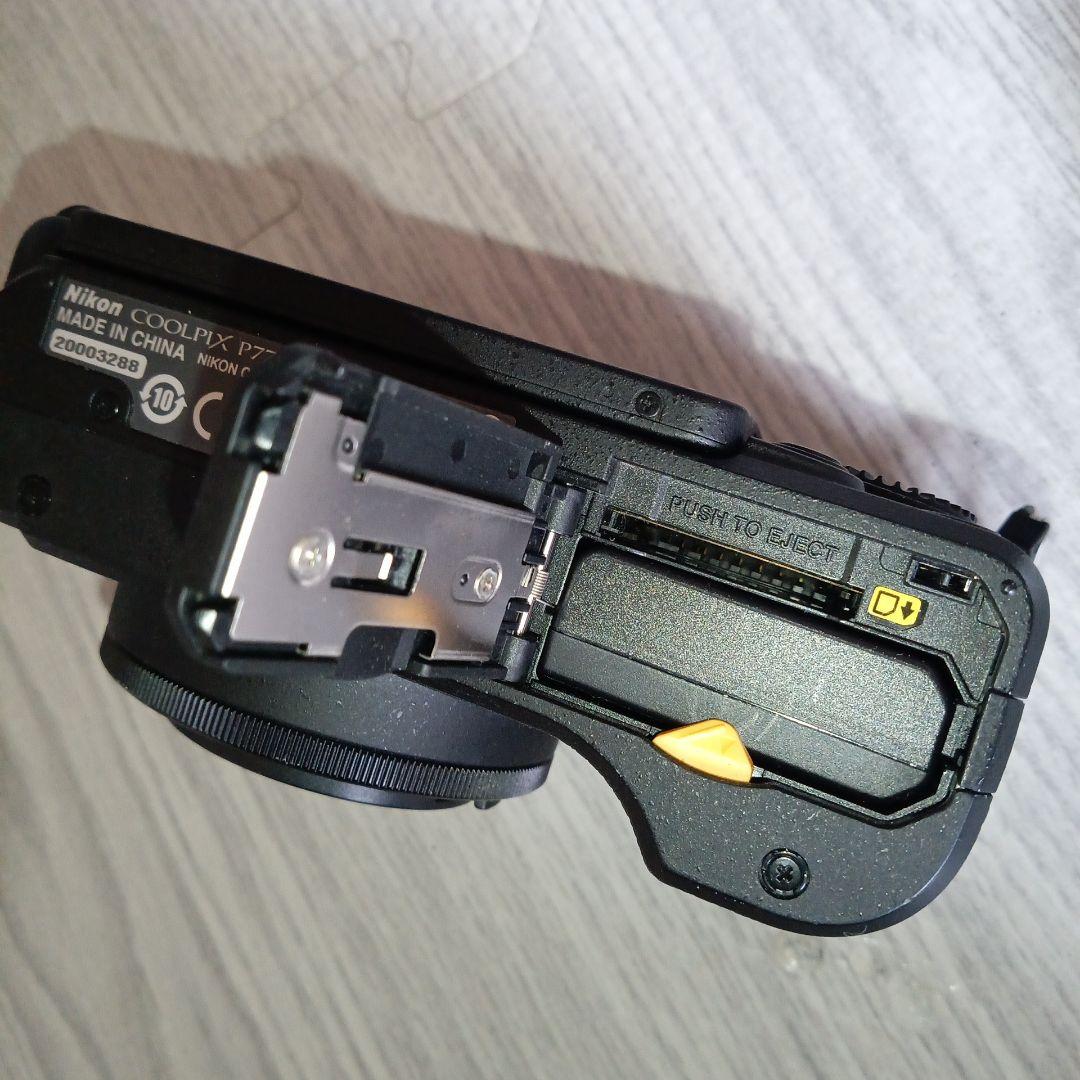 NIKON　COOLPIX　P7700