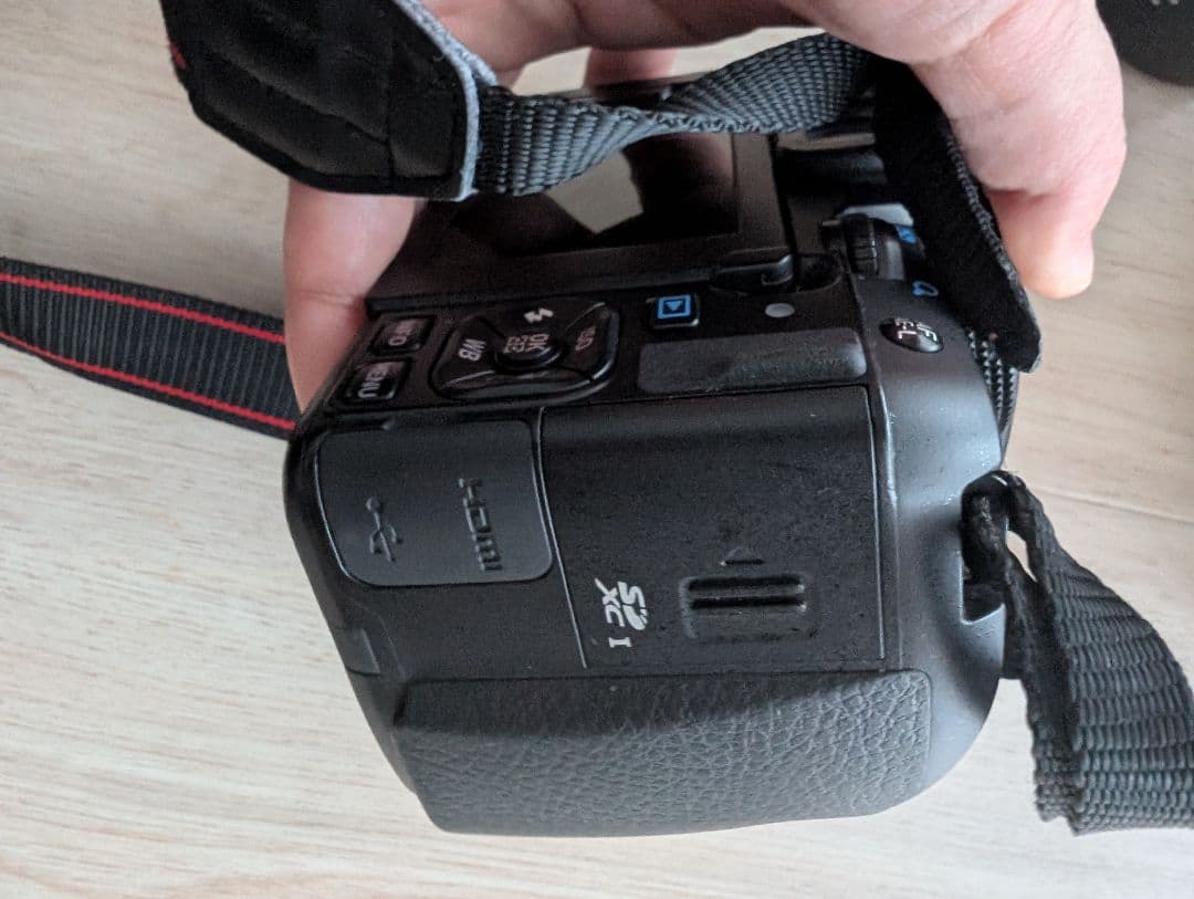 即発送★PENTAX K-70 300W ズーム RE キット（ ブラック）