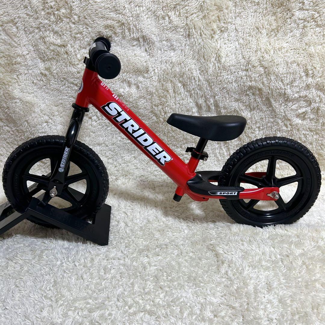 【未使用級】STRIDER SPORTS ストライダー スポーツ 12　レッド