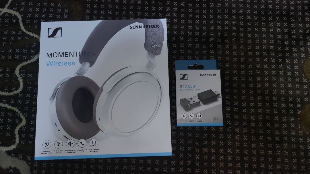 ヘッドホン SENNHEISER MOMENTUM 4 Wireless + BTD600