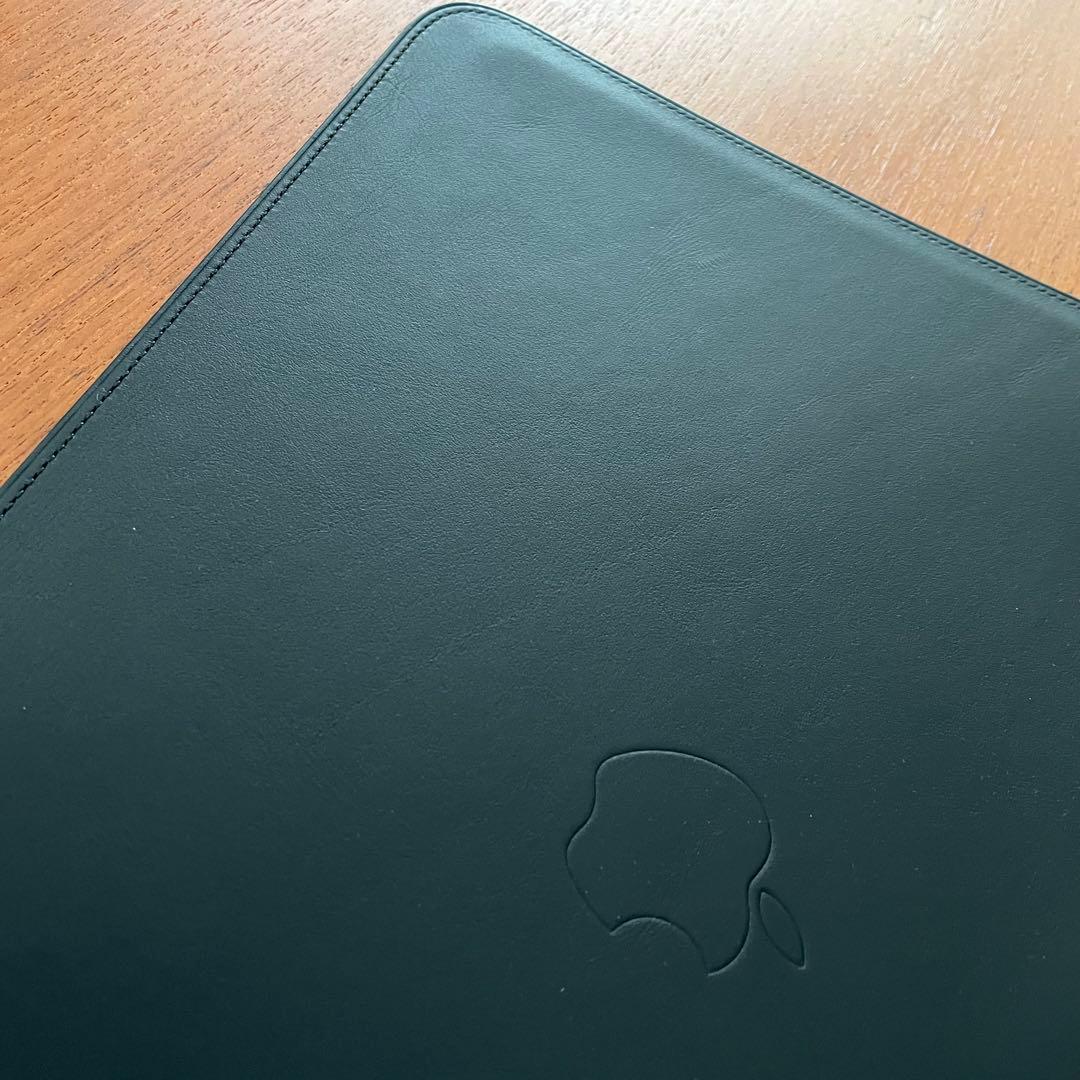 13インチMacBook Air/MacBook Pro用 レザースリーブ 黒