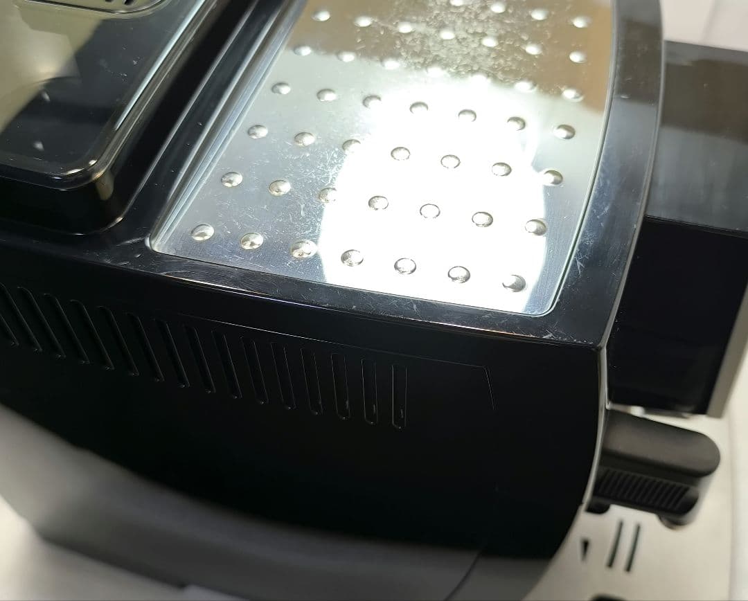 デロンギ　マグニフィカSカプチーノ　全自動コーヒーマシンECAM23260SBN