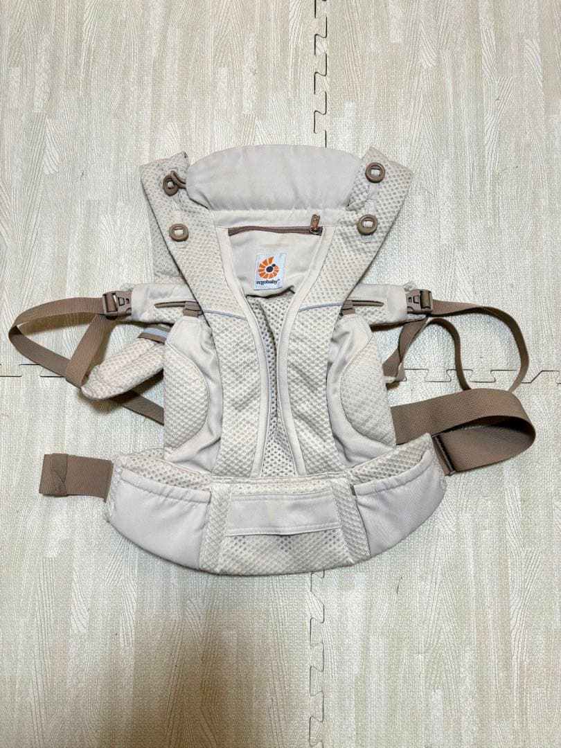 エルゴベビー OMNI Breeze オムニブリーズ　ナチュラルベージュ