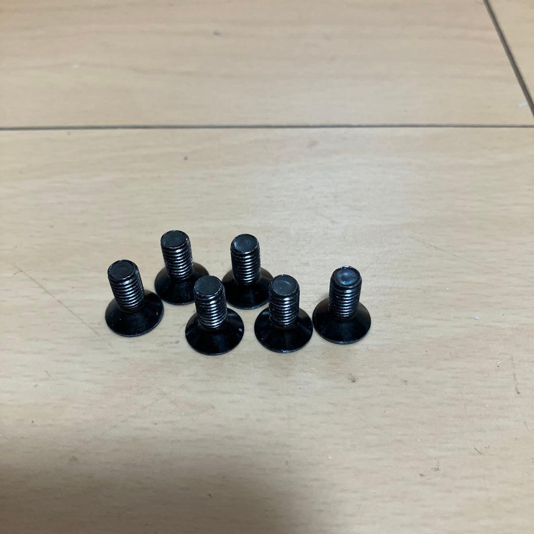 「Rio」MOMO ステアリングホイール 35cm 黒/黄色MOD.08