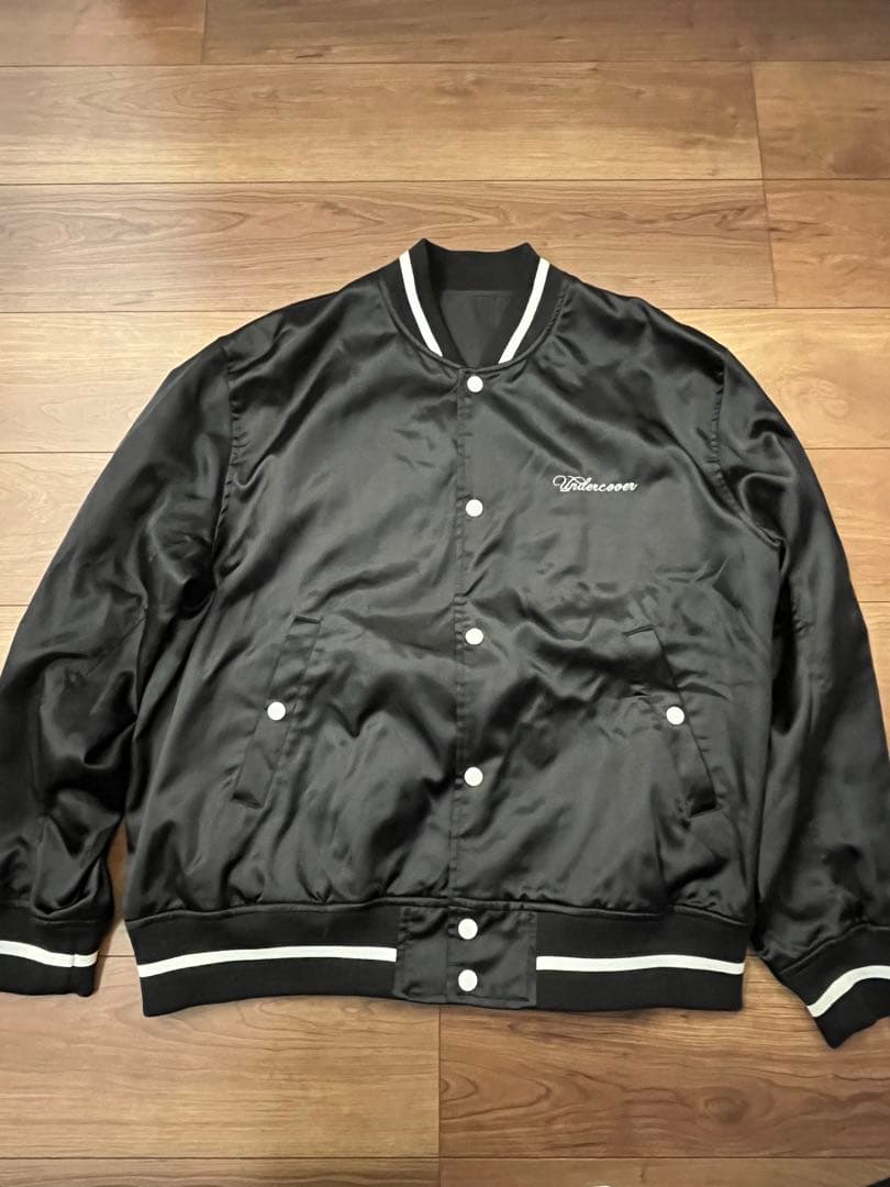 UNDERCOVER サテンスタジャン FLOWERNOISE刺繍/BLACK