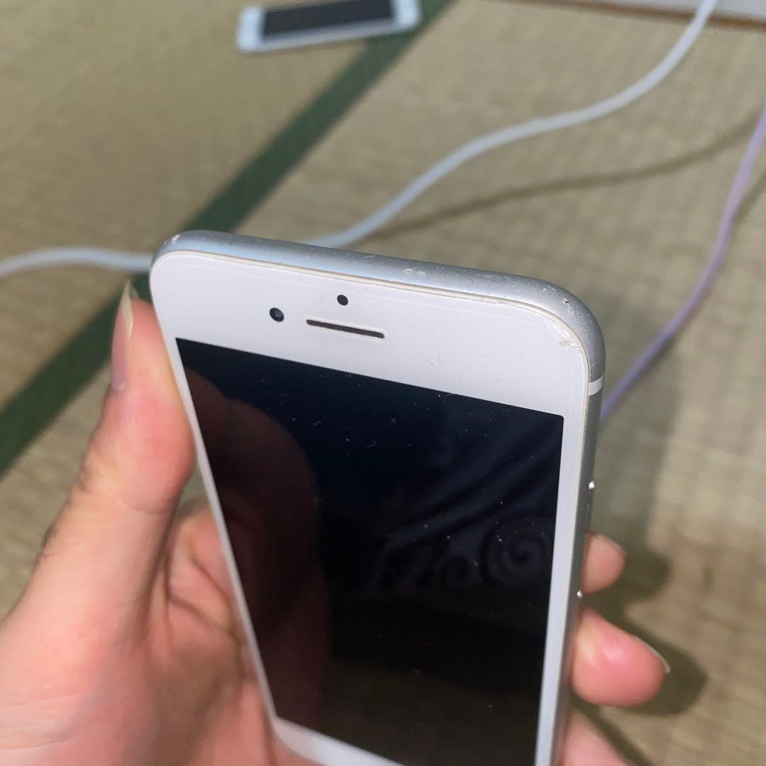 S*）様 D*n様 iPhone8 256GB シルバー　電池残量80%初期化
