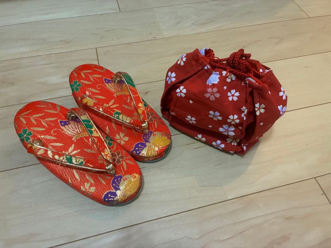 3歳七五三 古典柄レトロ着物と総絞り被布セット