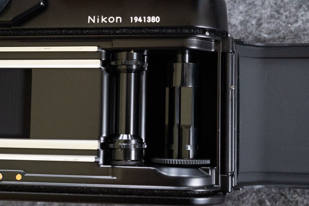 極美品・NIKON ニコン F3 HP ボディ フィルムカメラ 一眼レフ・完動品